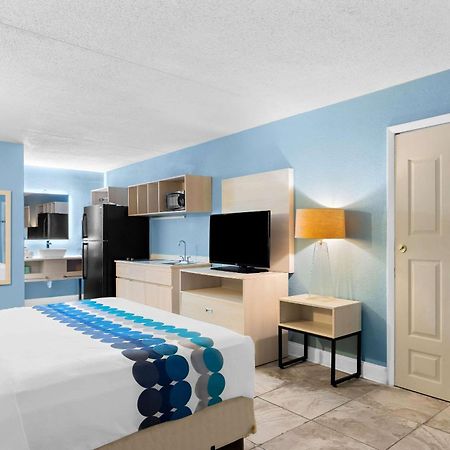 Suburban Studios By Choice Hotels - Award Winning - New 2024 - Walk To Eateries & Grocery - Ultra Sparkling - Garden Rooms - Designer Lighting & Right Off I-95 - Proudly An All American Managed Property Brunswick Extérieur photo